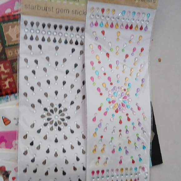 Assorted Stencils And Decorative Sticker Set for Crafts Scrapbooking - Picture 7 of 10